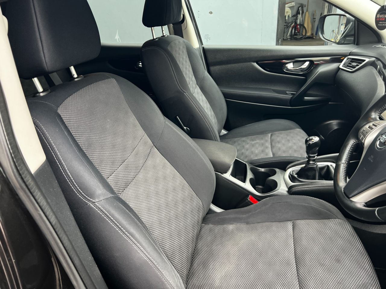 2014 NISSAN QASHQAI 1.5 dCi Acenta Premium SUV 5dr Diesel Manual 2WD Euro 5 (s/s) (110 ps) - vehicle photo 14 for sale on PureCar