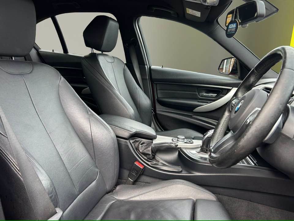 2015 BMW 3 SERIES 3.0 330d M Sport Saloon 4dr Diesel Auto Euro 5 (s/s) (258 ps) - vehicle photo 10 for sale on PureCar