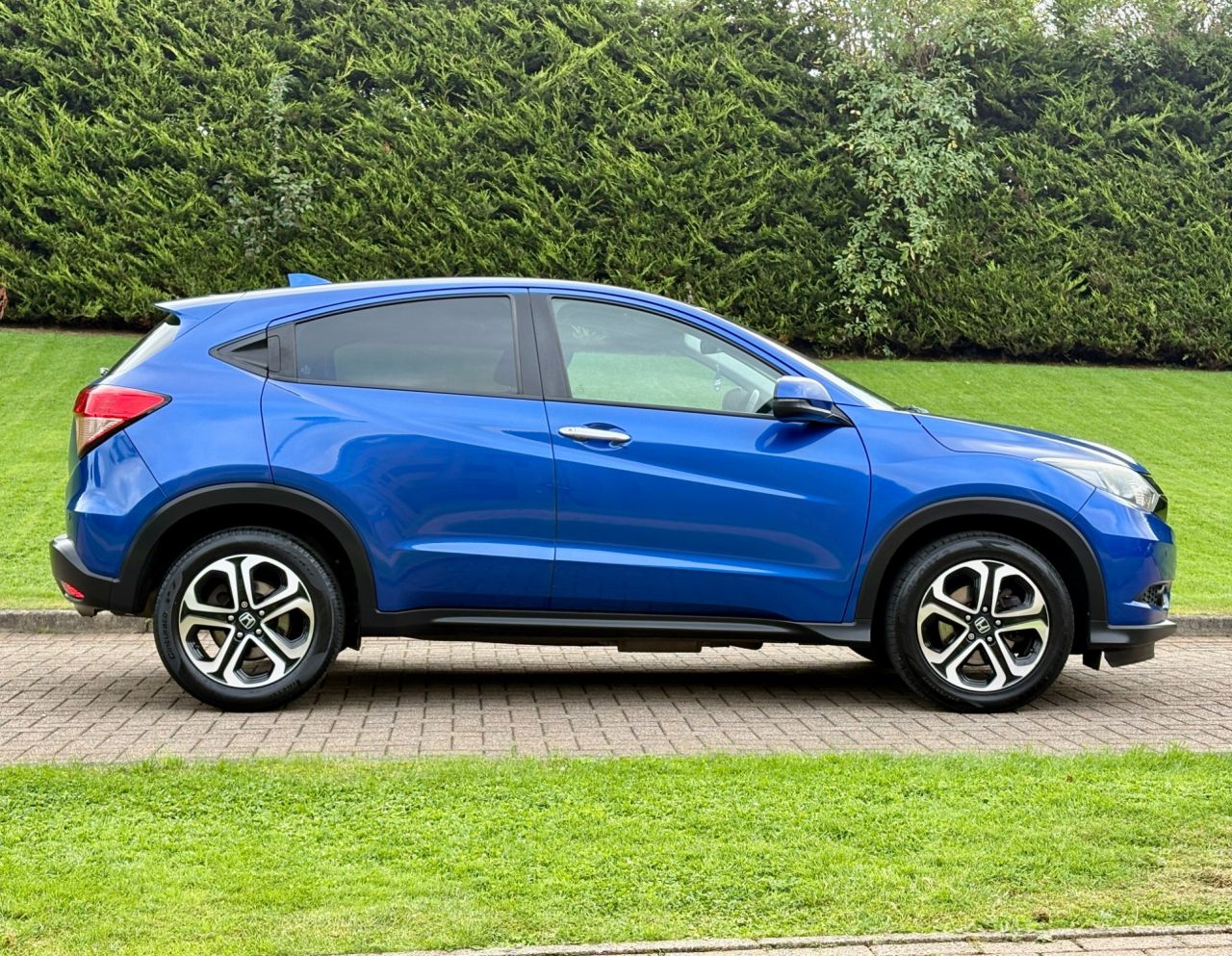2017 HONDA HR-V 1.6 i-DTEC SE SUV 5dr Diesel Manual Euro 6 (s/s) (120 ps) - vehicle photo 7 for sale on PureCar