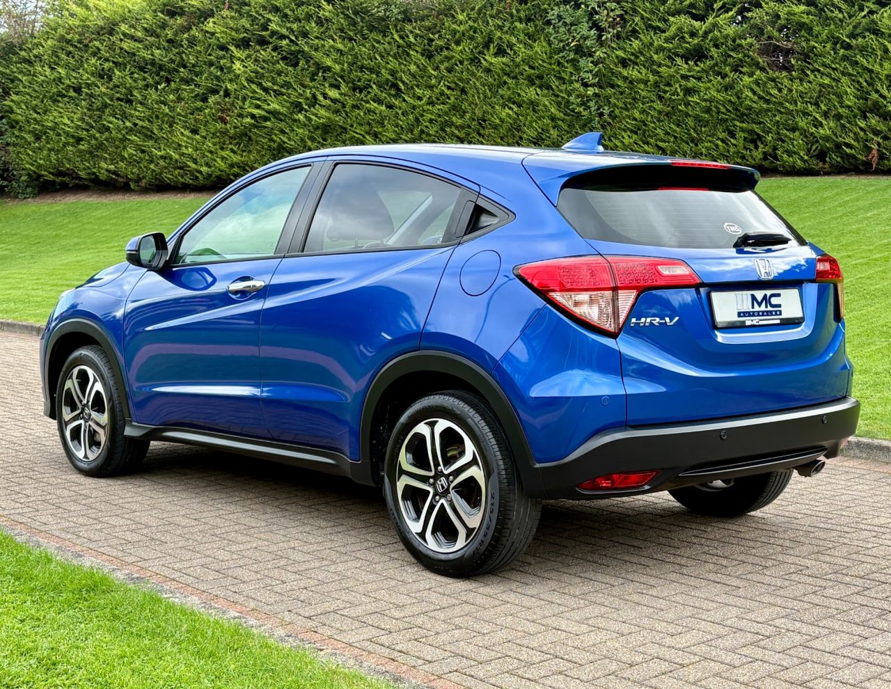 2017 HONDA HR-V 1.6 i-DTEC SE SUV 5dr Diesel Manual Euro 6 (s/s) (120 ps) - vehicle photo 4 for sale on PureCar