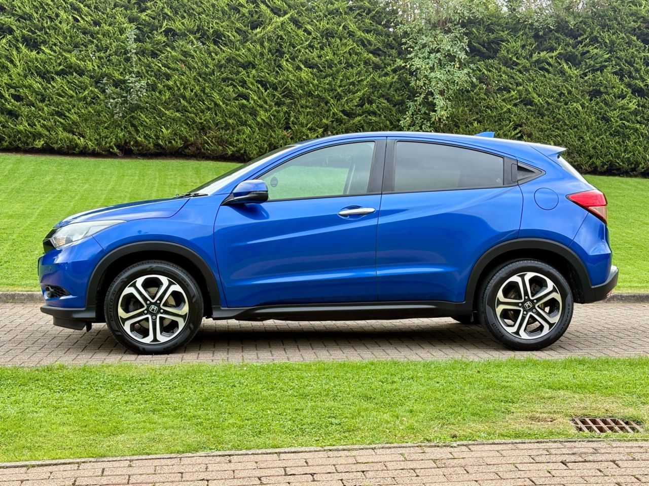 2017 HONDA HR-V 1.6 i-DTEC SE SUV 5dr Diesel Manual Euro 6 (s/s) (120 ps) - vehicle photo 8 for sale on PureCar