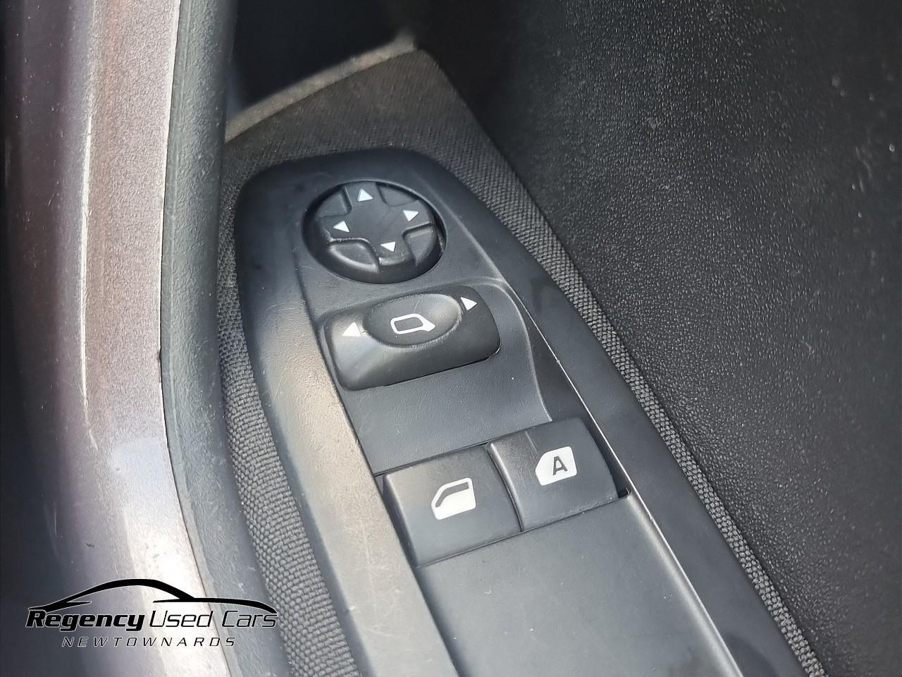 2016 PEUGEOT 1.2 PureTech Active Euro 6 5dr - vehicle photo 18 for sale on PureCar