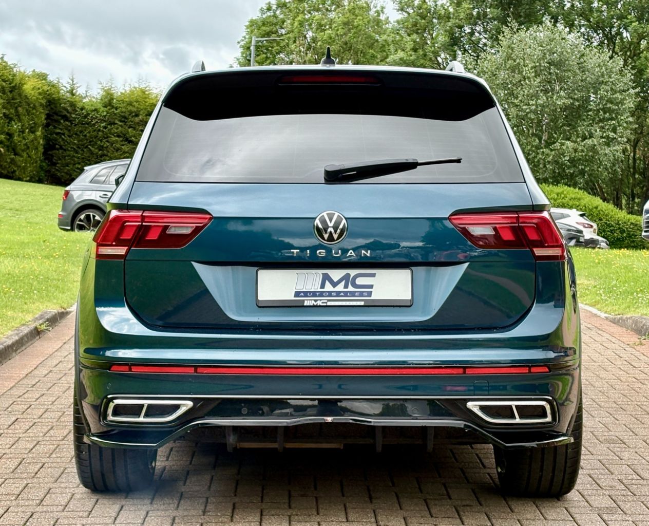 2021 VOLKSWAGEN TIGUAN 2.0 TDI R-Line SUV 5dr Diesel DSG Euro 6 (s/s) (150 ps) - vehicle photo 9 for sale on PureCar