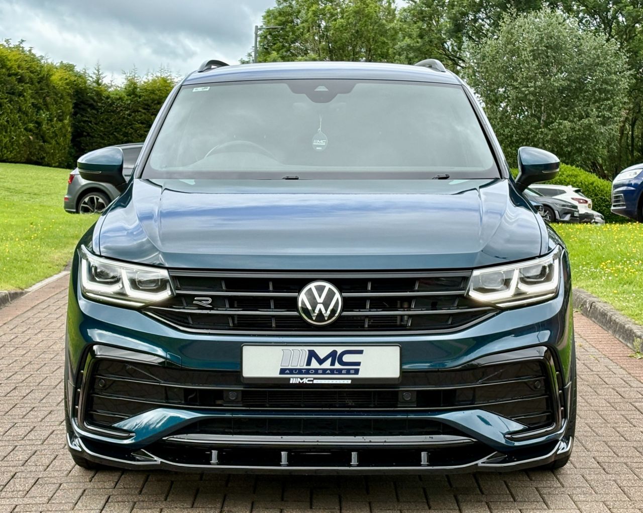 2021 VOLKSWAGEN TIGUAN 2.0 TDI R-Line SUV 5dr Diesel DSG Euro 6 (s/s) (150 ps) - vehicle photo 10 for sale on PureCar