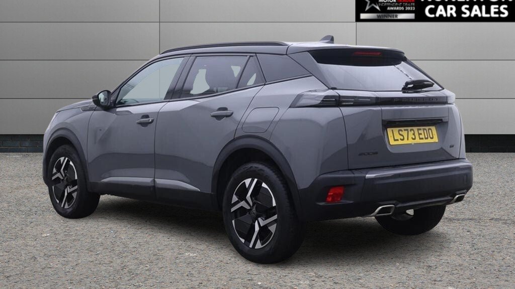 2023 Peugeot 2008 — image 3