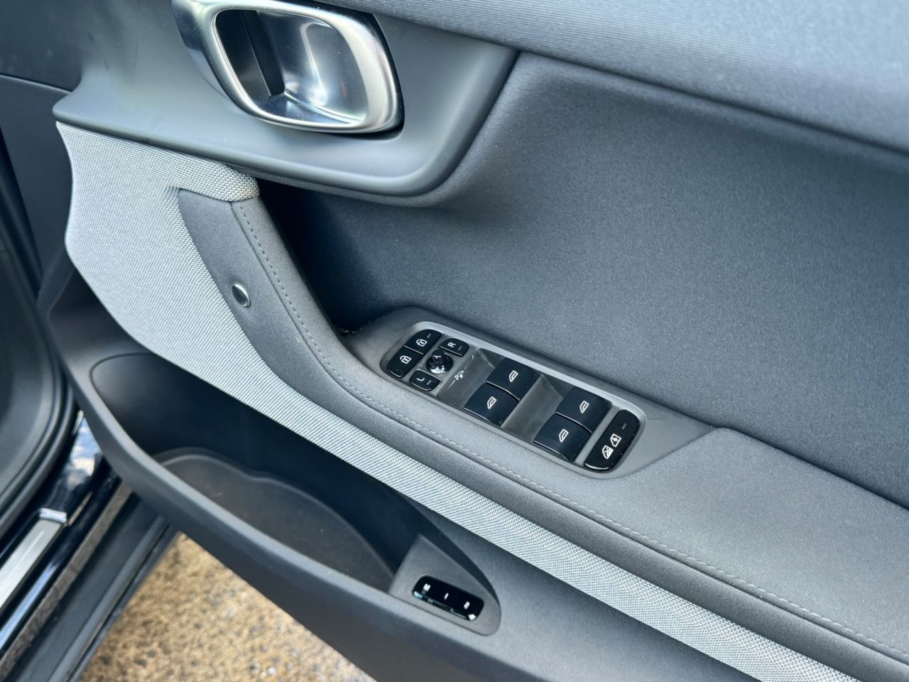 2023 POLESTAR 2 Single Motor 69kWh Standard Range Fastback 5dr Electric Auto FWD (231 ps) - vehicle photo 22 for sale on PureCar