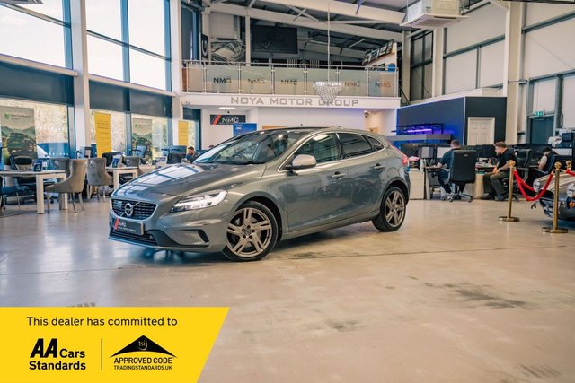 2018 Volvo V40