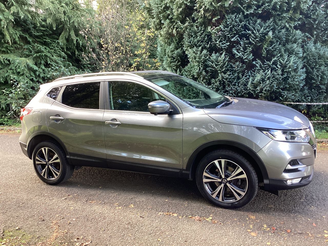 2020 NISSAN QASHQAI 1.3 DIG-T N-Connecta SUV 5dr Petrol Manual Euro 6 (s/s) (140 ps) - vehicle photo 4 for sale on PureCar