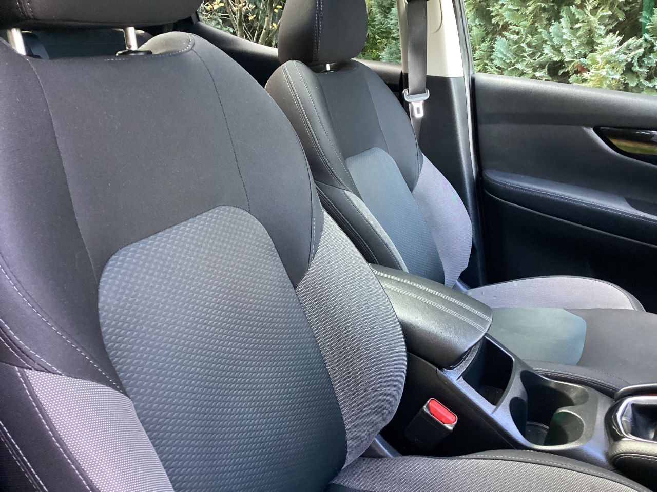 2020 NISSAN QASHQAI 1.3 DIG-T N-Connecta SUV 5dr Petrol Manual Euro 6 (s/s) (140 ps) - vehicle photo 18 for sale on PureCar