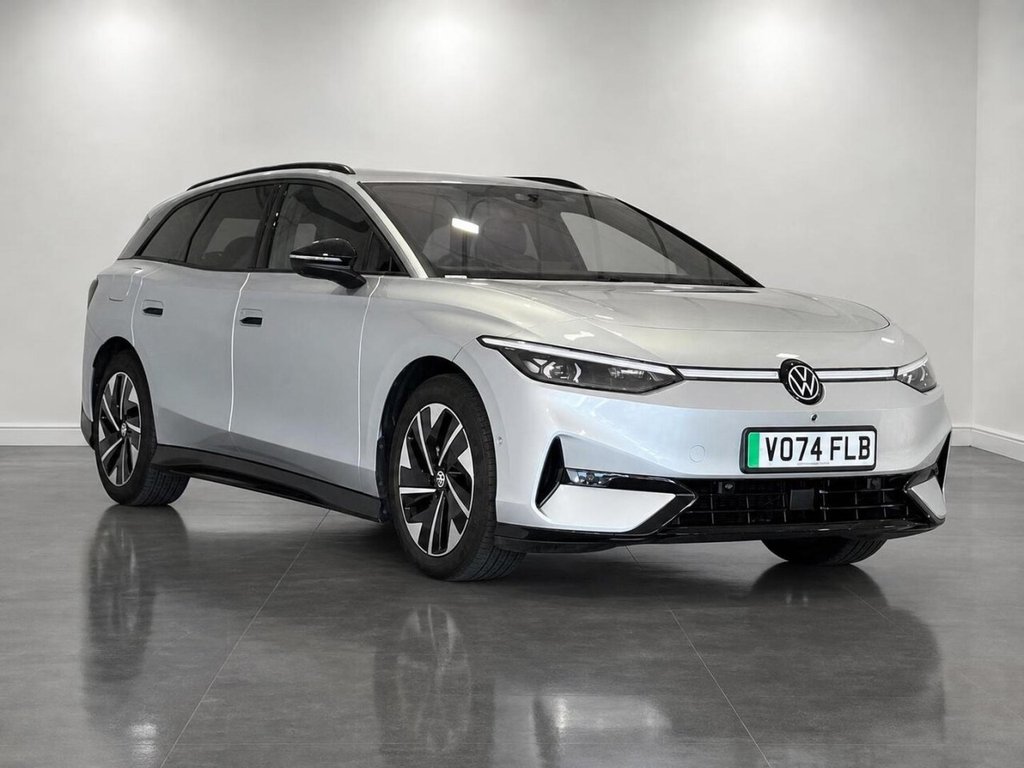 Silver 2024 Volkswagen ID.7 Estate Rear-wheel drive Automatic
