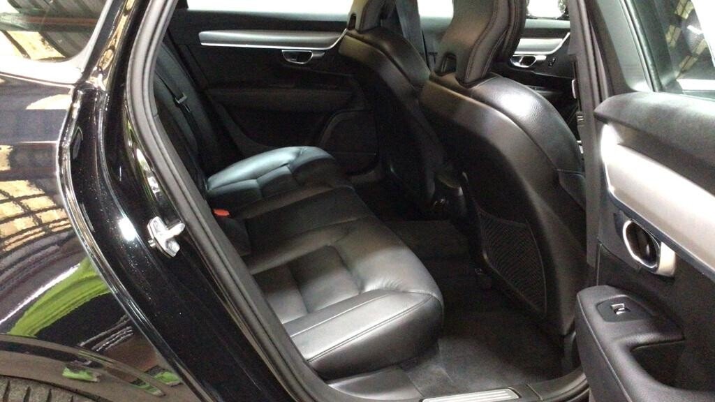 2020 Volvo S90 — image 10