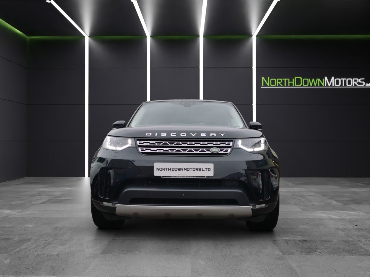 2017 LAND ROVER DISCOVERY 3.0 TD V6 HSE Luxury SUV 5dr Diesel Auto 4WD Euro 6 (s/s) (258 ps) Very Low - vehicle photo 2 for sale on PureCar