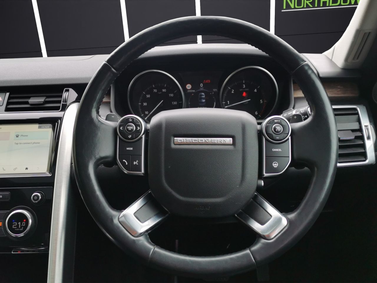 2017 LAND ROVER DISCOVERY 3.0 TD V6 HSE Luxury SUV 5dr Diesel Auto 4WD Euro 6 (s/s) (258 ps) Very Low - vehicle photo 10 for sale on PureCar