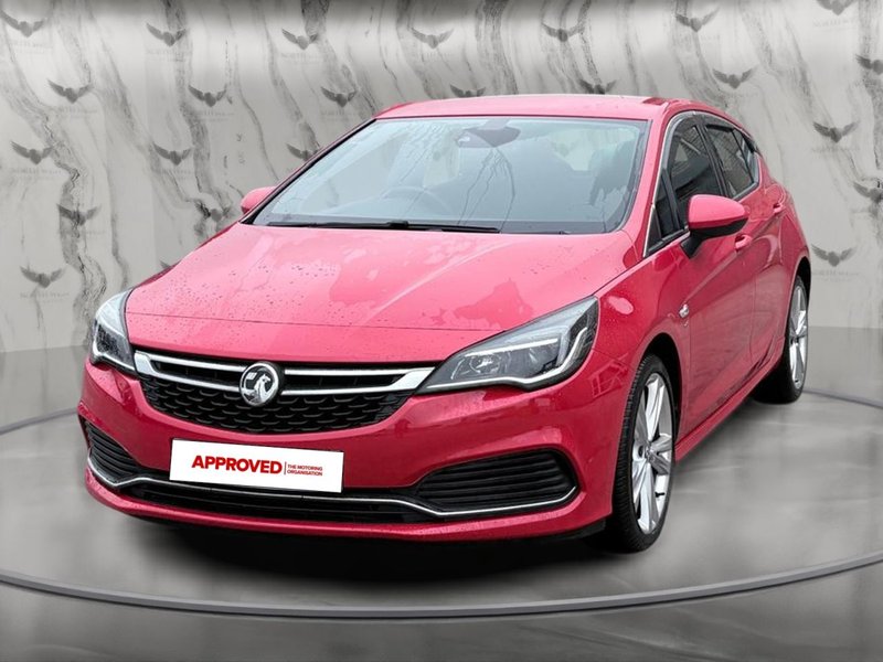 2017 Vauxhall Astra in red — photo 7 of 24