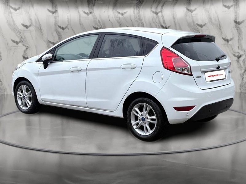 2015 Ford Fiesta in white — photo 11 of 21