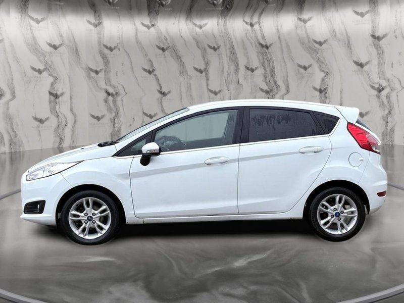 2015 Ford Fiesta in white — photo 12 of 21