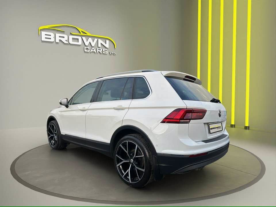 2017 VOLKSWAGEN TIGUAN 2.0 TDI SEL SUV 5dr Diesel DSG 4Motion Euro 6 (s/s) (190 ps) - vehicle photo 5 for sale on PureCar