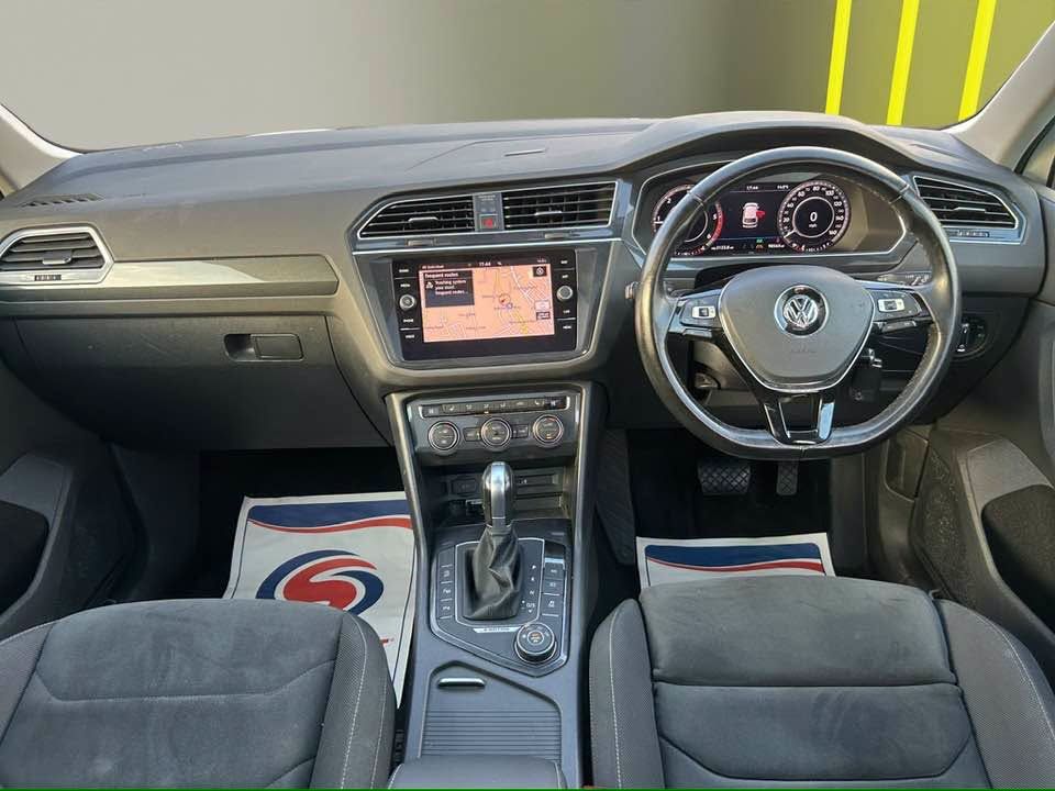2017 VOLKSWAGEN TIGUAN 2.0 TDI SEL SUV 5dr Diesel DSG 4Motion Euro 6 (s/s) (190 ps) - vehicle photo 11 for sale on PureCar