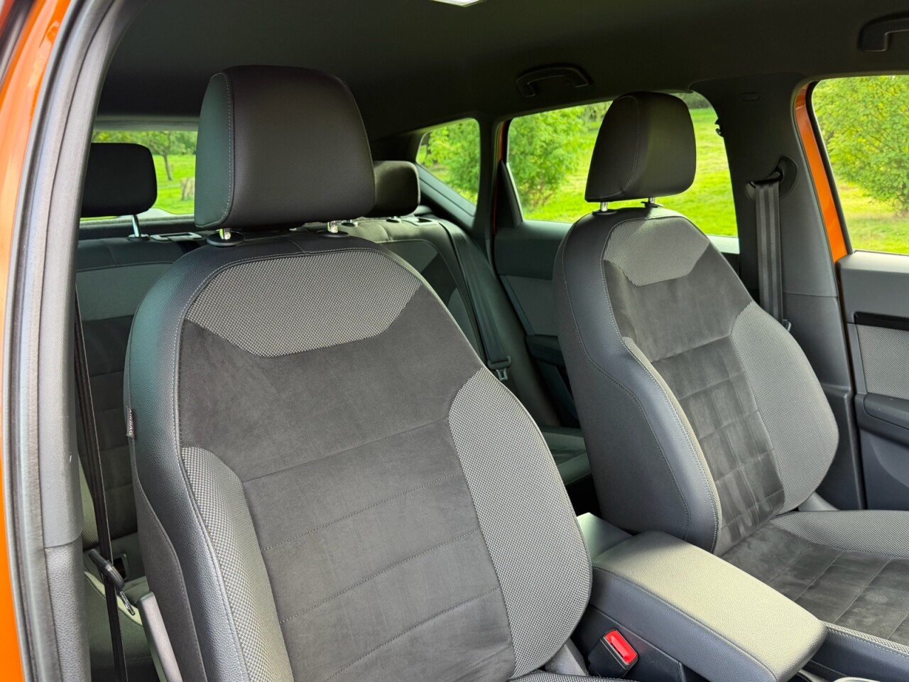 2019 SEAT ATECA 1.6 TDI XCELLENCE SUV 5dr Diesel Manual Euro 6 (s/s) (115 ps) - vehicle photo 8 for sale on PureCar