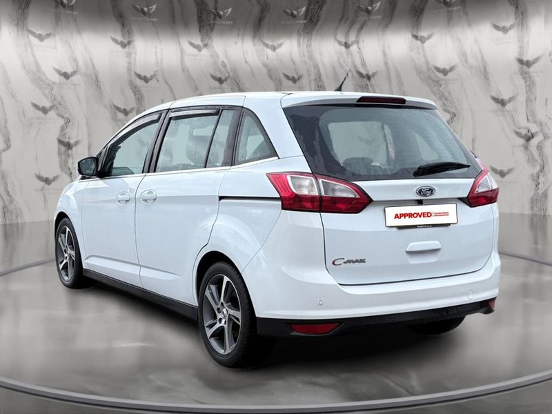 2012 Ford Grand C-Max in white — photo 17 of 24