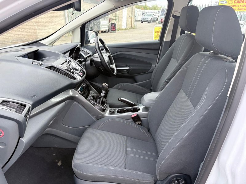 2012 Ford Grand C-Max in white — photo 23 of 24