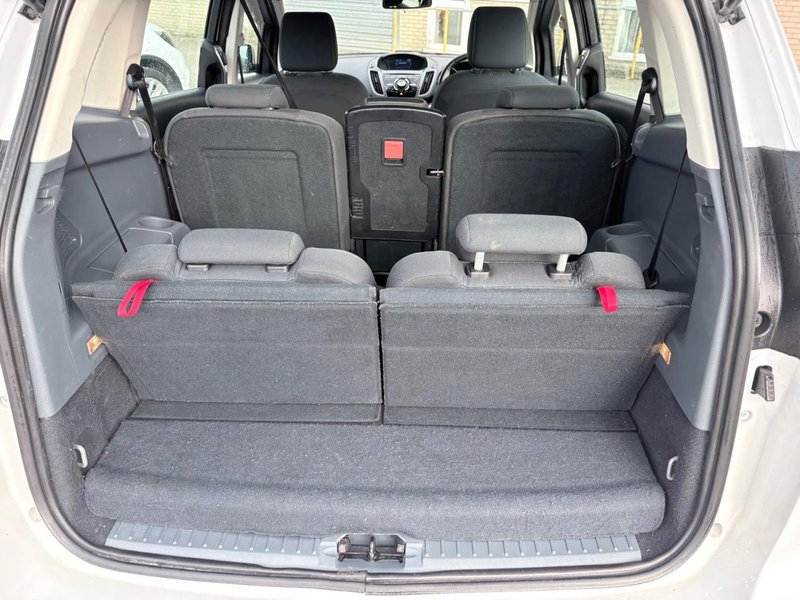 2012 Ford Grand C-Max in white — photo 24 of 24