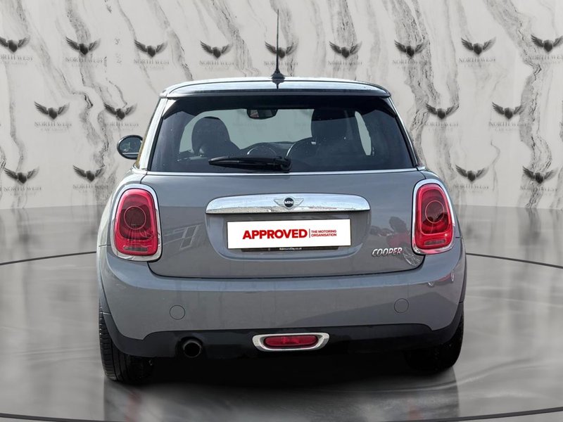2015 MINI Hatch in grey — photo 7 of 14