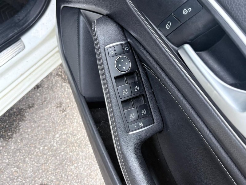 2017 Mercedes-Benz A Class in white — photo 17 of 21