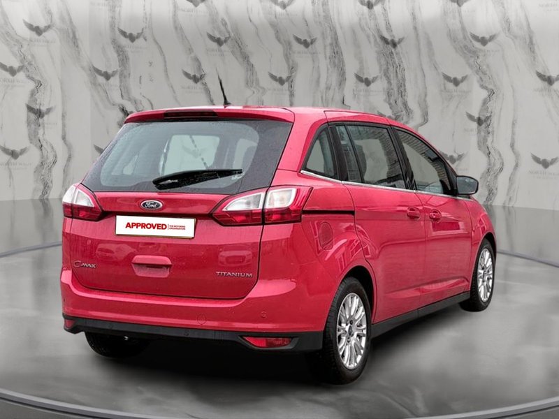 2011 Ford Grand C-Max in red — photo 9 of 24