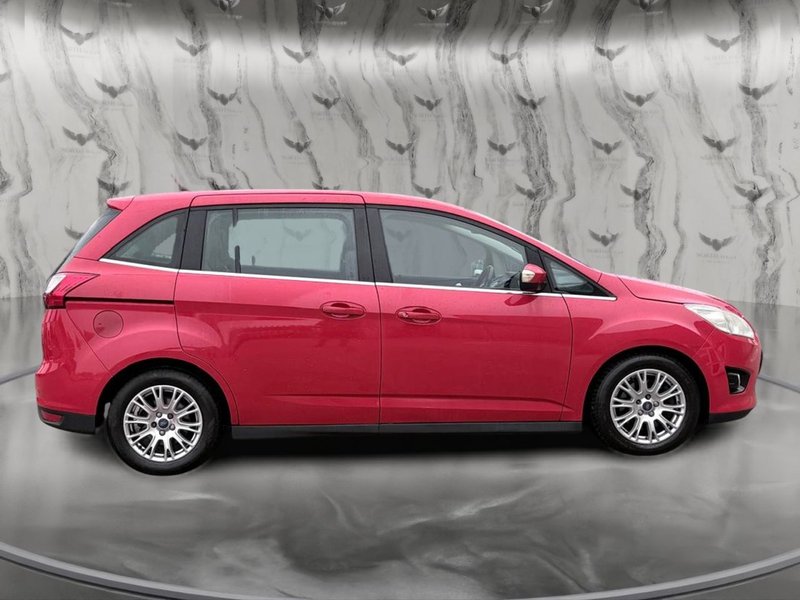 2011 Ford Grand C-Max in red — photo 10 of 24