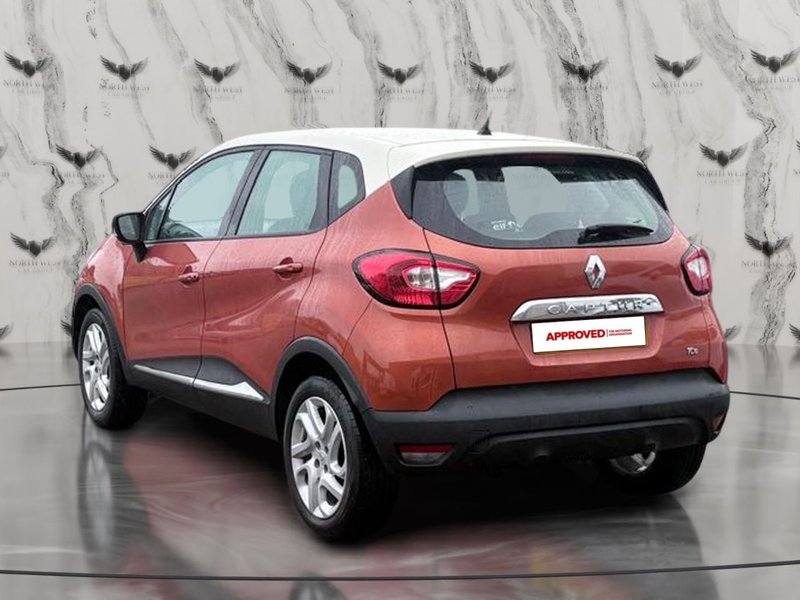 2015 Renault Captur in orange — photo 6 of 21