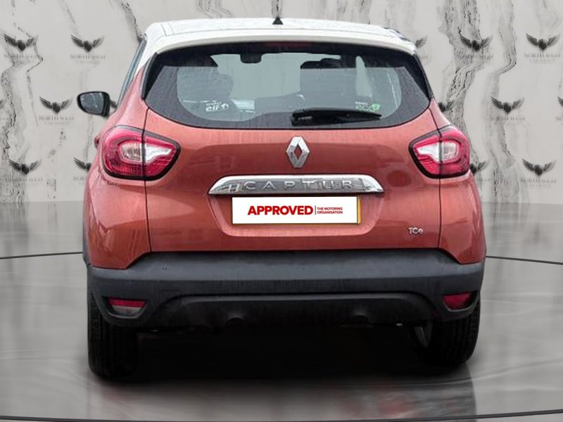 2015 Renault Captur in orange — photo 7 of 21