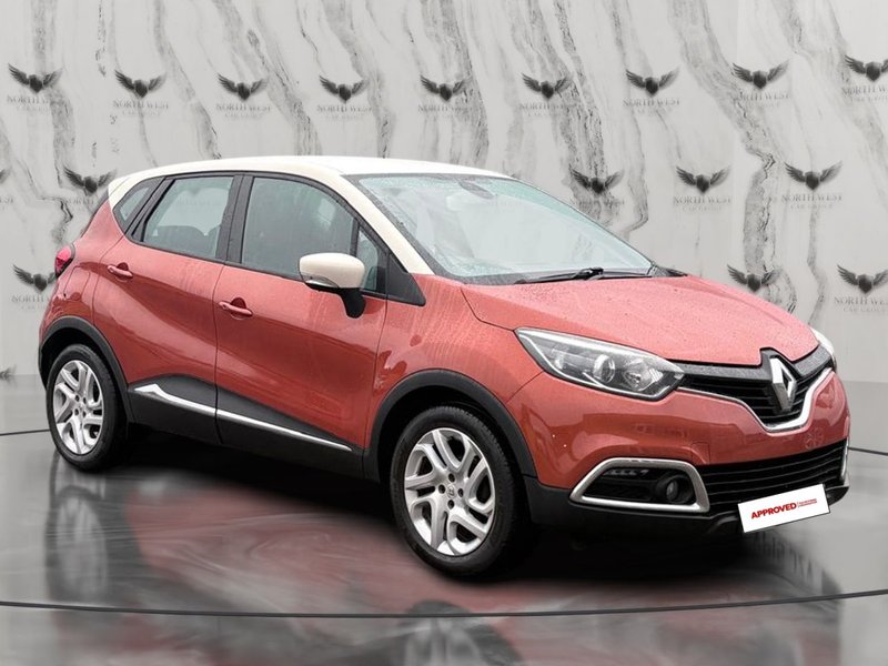 2015 Renault Captur in orange — photo 11 of 21
