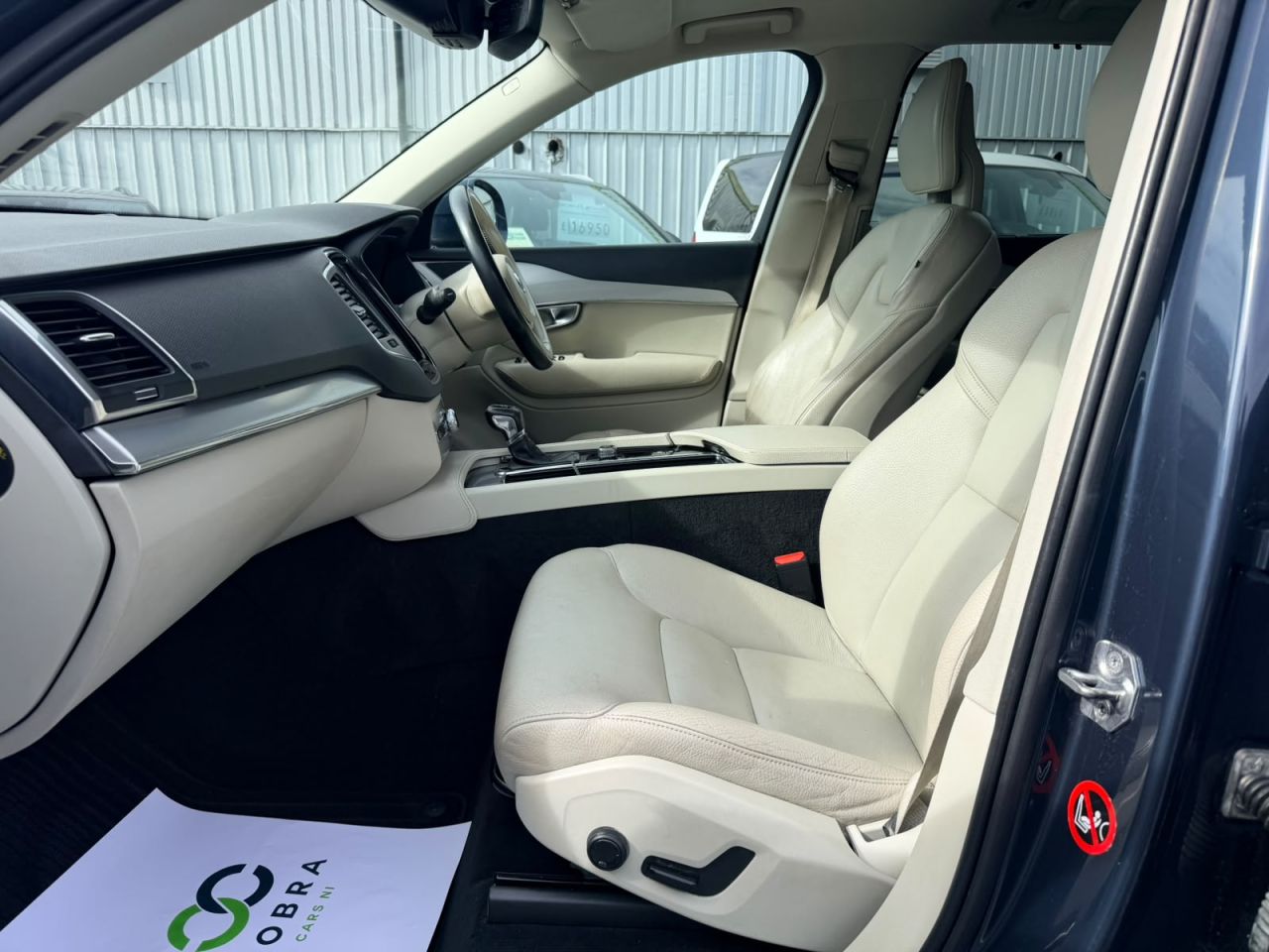2018 VOLVO XC90 2.0 D5 PowerPulse Momentum SUV 5dr Diesel Auto 4WD Euro 6 (s/s) (235 ps) - vehicle photo 11 for sale on PureCar