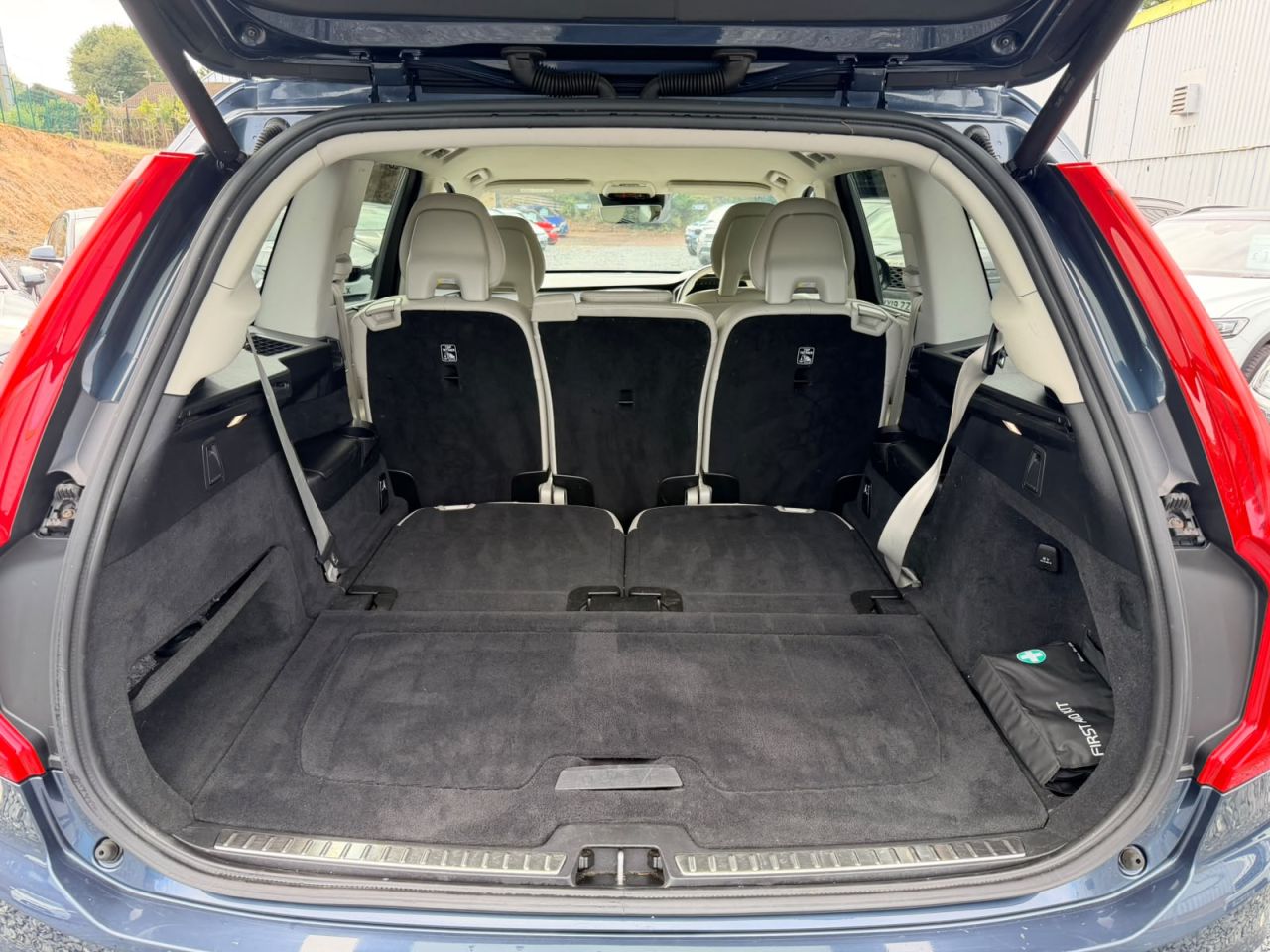2018 VOLVO XC90 2.0 D5 PowerPulse Momentum SUV 5dr Diesel Auto 4WD Euro 6 (s/s) (235 ps) - vehicle photo 16 for sale on PureCar