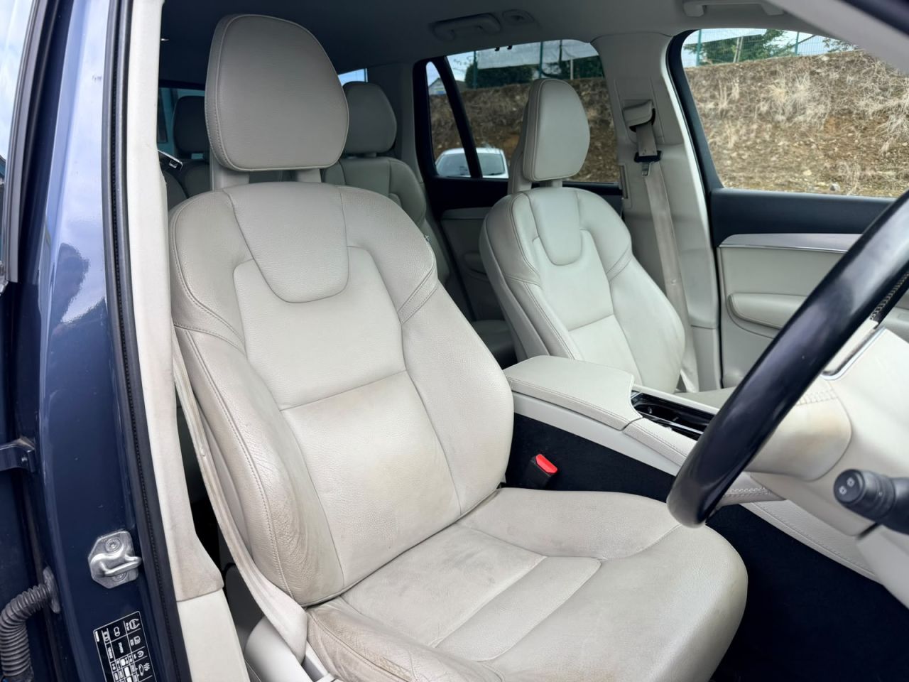 2018 VOLVO XC90 2.0 D5 PowerPulse Momentum SUV 5dr Diesel Auto 4WD Euro 6 (s/s) (235 ps) - vehicle photo 10 for sale on PureCar