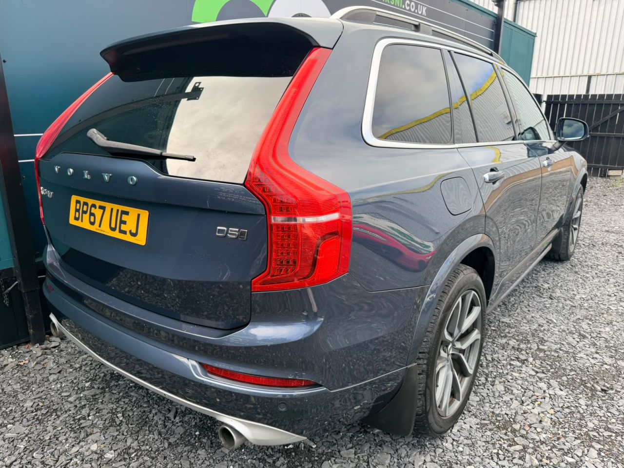 2018 VOLVO XC90 2.0 D5 PowerPulse Momentum SUV 5dr Diesel Auto 4WD Euro 6 (s/s) (235 ps) - vehicle photo 4 for sale on PureCar