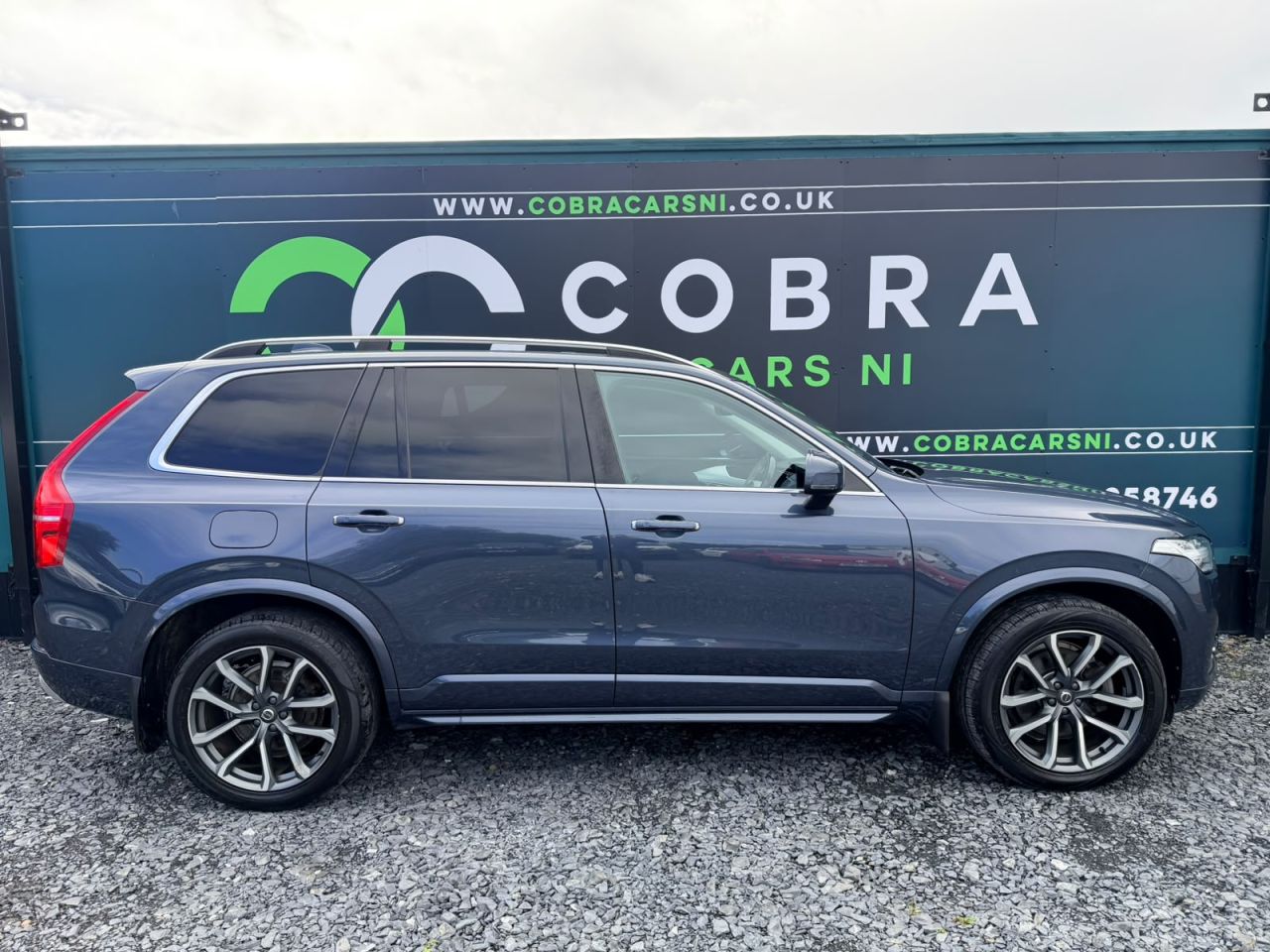 2018 VOLVO XC90 2.0 D5 PowerPulse Momentum SUV 5dr Diesel Auto 4WD Euro 6 (s/s) (235 ps) - vehicle photo 3 for sale on PureCar