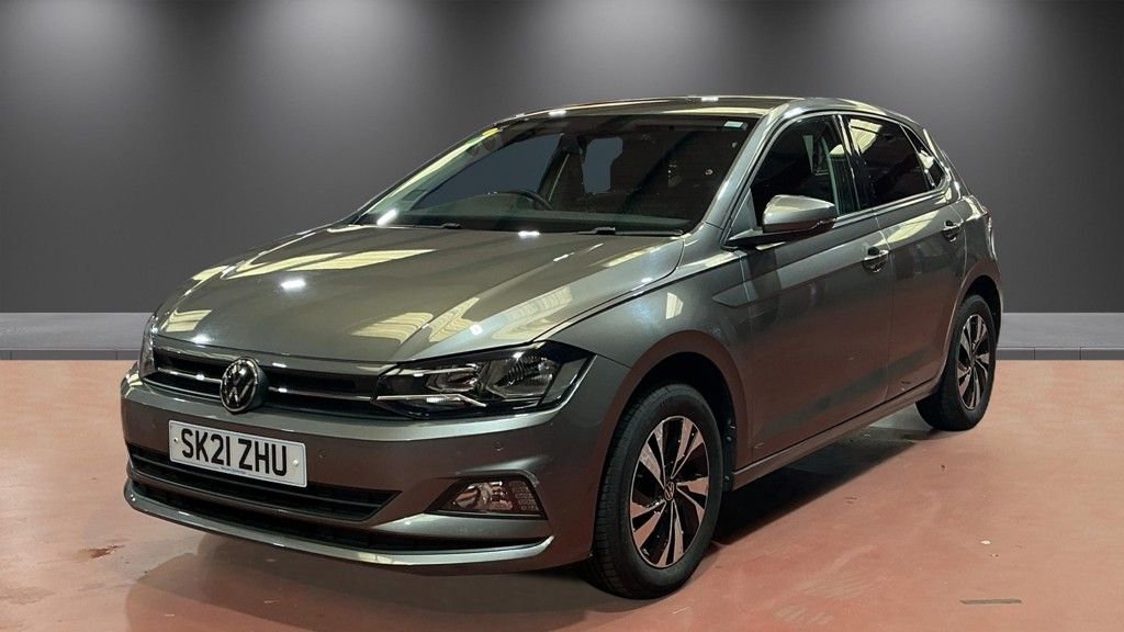 2021 Volkswagen Polo — image 2