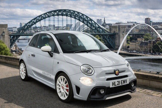 Abarth 595 2021