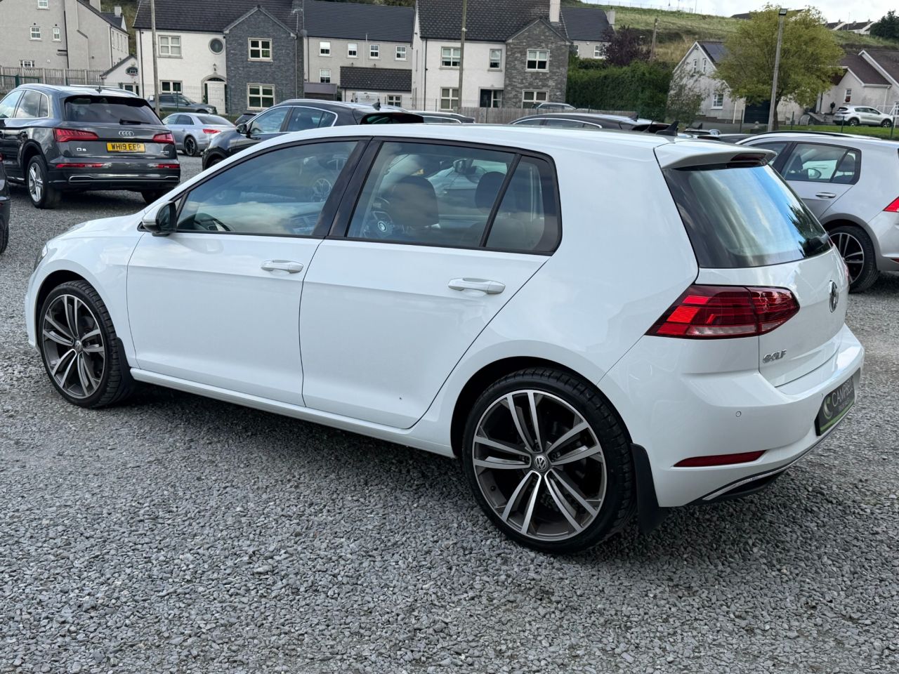 2017 VOLKSWAGEN GOLF 1.6 TDI BlueMotion Tech SE Nav Hatchback 5dr Diesel Manual Euro 6 (s/s) (11 - vehicle photo 4 for sale on PureCar