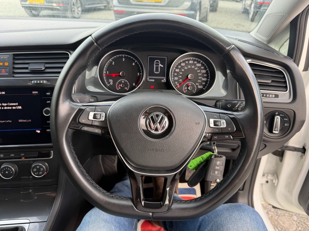 2017 VOLKSWAGEN GOLF 1.6 TDI BlueMotion Tech SE Nav Hatchback 5dr Diesel Manual Euro 6 (s/s) (11 - vehicle photo 14 for sale on PureCar