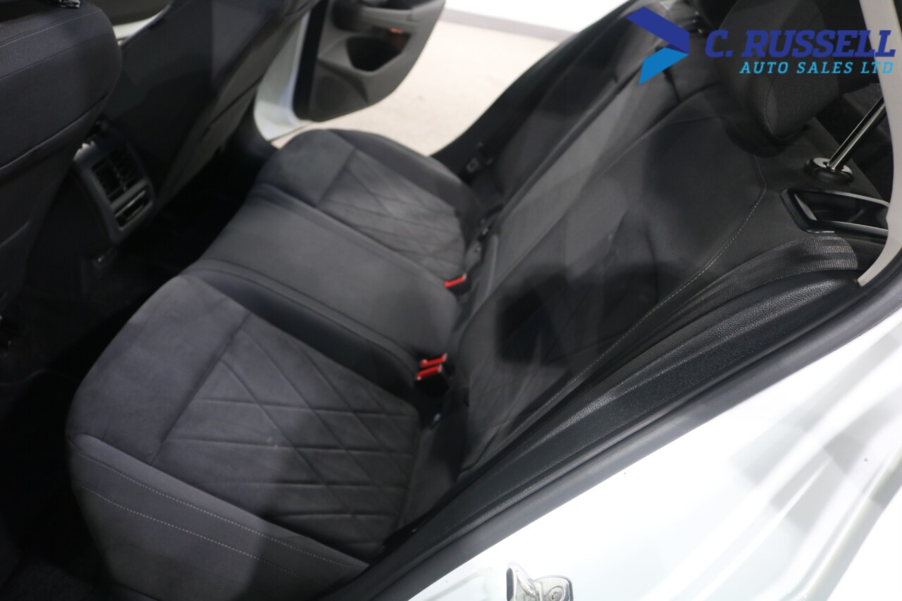 2023 VOLKSWAGEN GOLF 1.5 TSI Style Edition Hatchback 5dr Petrol Manual Euro 6 (s/s) (130 ps) - vehicle photo 28 for sale on PureCar