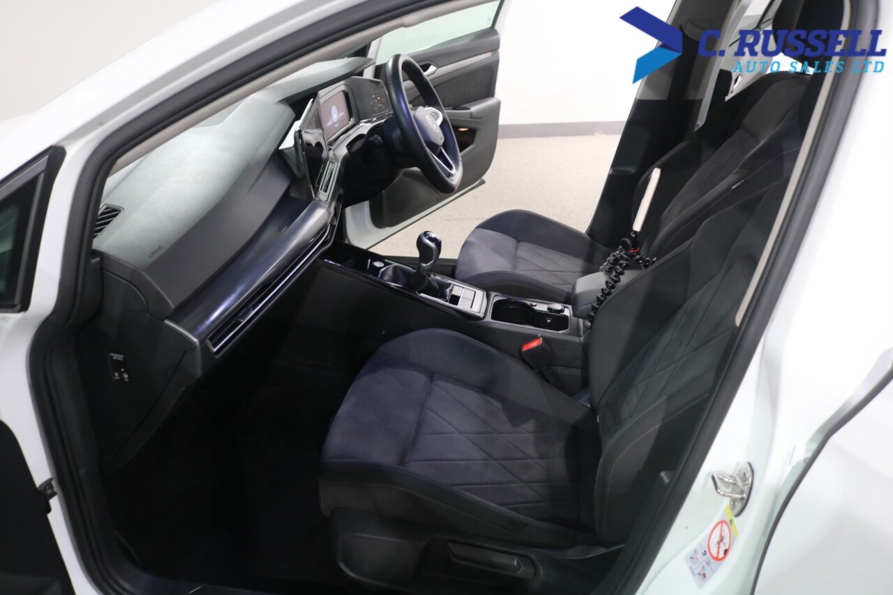 2023 VOLKSWAGEN GOLF 1.5 TSI Style Edition Hatchback 5dr Petrol Manual Euro 6 (s/s) (130 ps) - vehicle photo 30 for sale on PureCar