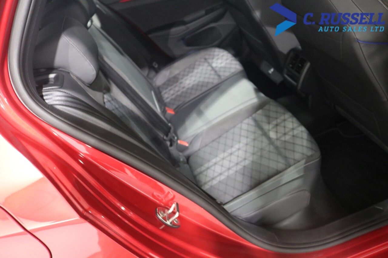 2025 VOLKSWAGEN GOLF 1.5 TSI R-Line Hatchback 5dr Petrol Manual Euro 6 (s/s) (150 ps) - vehicle photo 24 for sale on PureCar