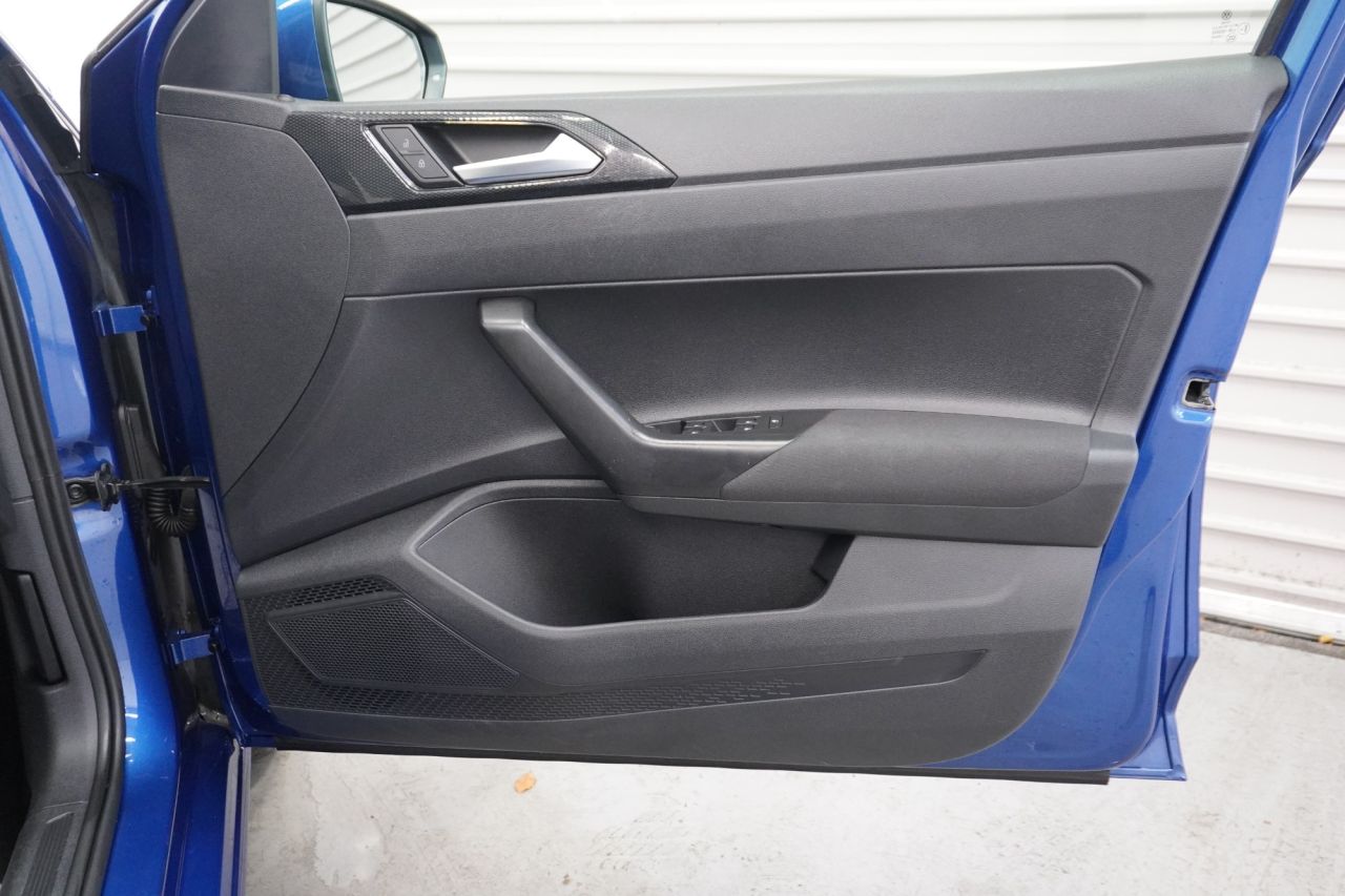 2022 VOLKSWAGEN POLO 1.0 EVO Life Hatchback 5dr Petrol Manual Euro 6 (s/s) (80 ps) - vehicle photo 20 for sale on PureCar