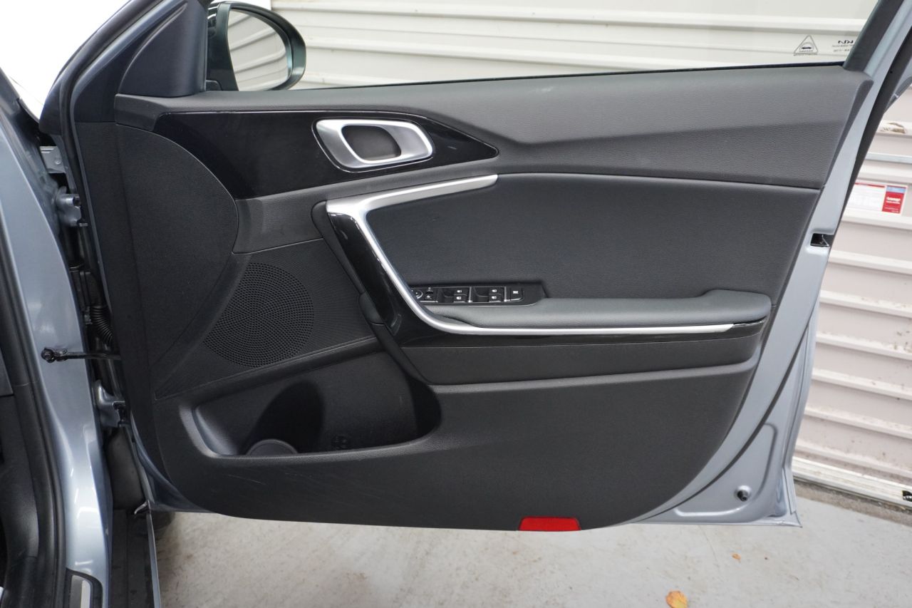 2025 KIA XCEED 1.0 T-GDi MHEV GT-Line SUV 5dr Petrol Hybrid DCT Euro 6 (s/s) (113 bhp) - vehicle photo 21 for sale on PureCar