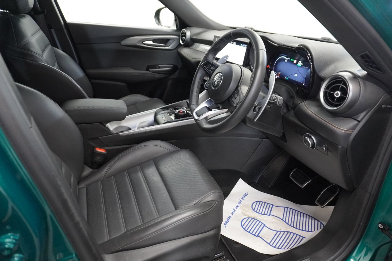 2025 ALFA ROMEO TONALE 1.5 VGT MHEV Sprint SUV 5dr Petrol Hybrid DCT Euro 6 (160 ps) - vehicle photo 24 for sale on PureCar