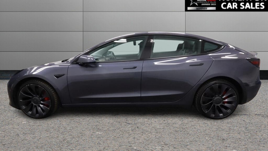 2023 Tesla Model 3 — image 5