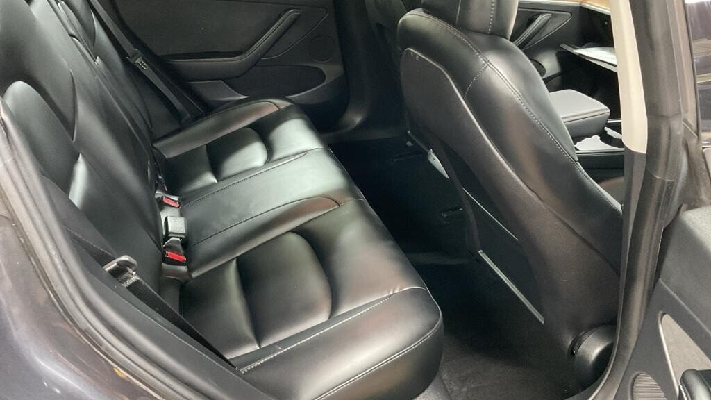 2023 Tesla Model 3 — image 11